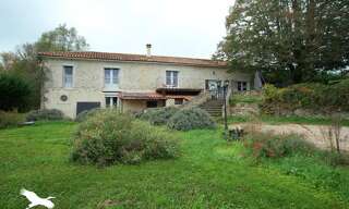 Maison 7 Pièces 157 m² à vendre à Villefranche-de-Lonchat (24610)