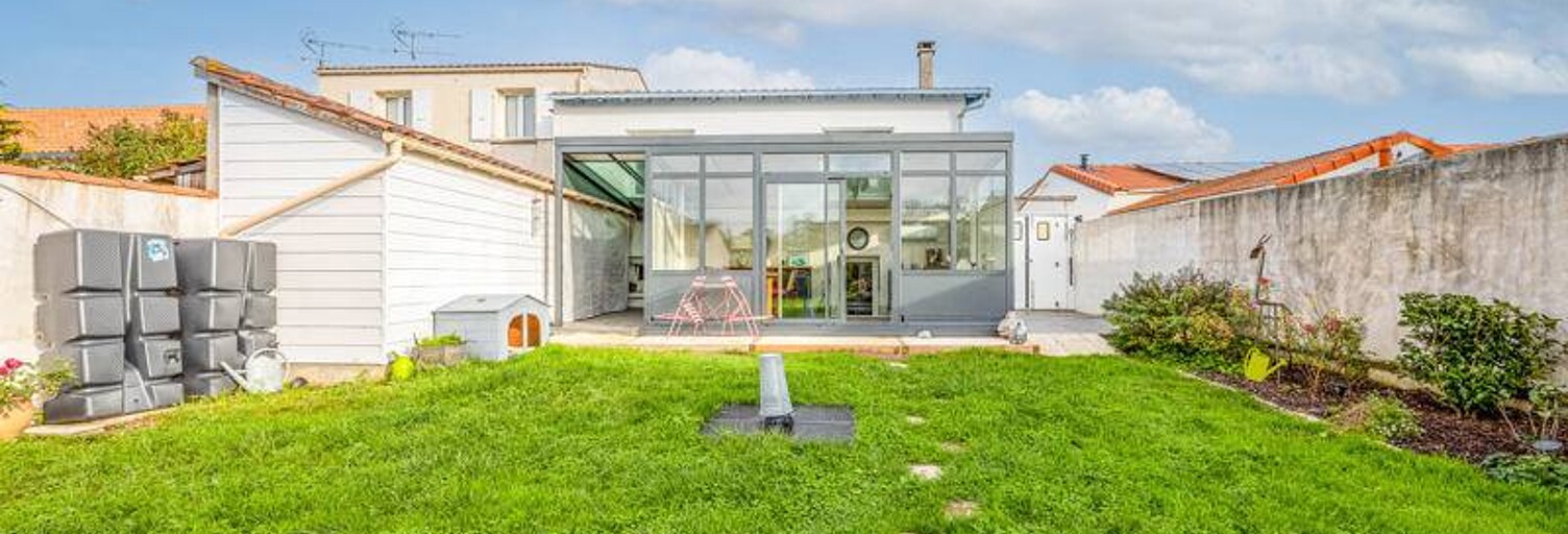 Maison 7 Pièces 160 m² à vendre à Surgères (17700)