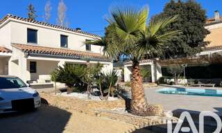 Maison 8 Pièces 188 m² à vendre à Saint-Cyr-sur-Mer (83270)