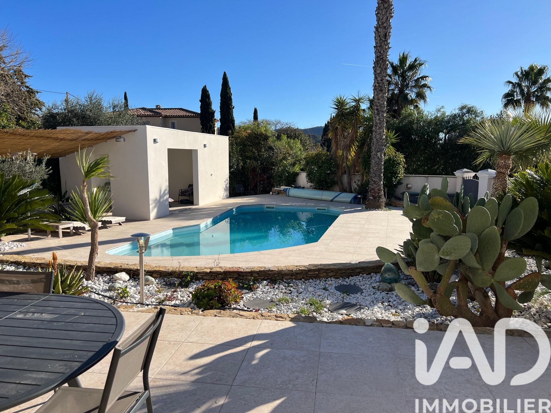 Vente Maison/villa 8 pièces - Photo 2