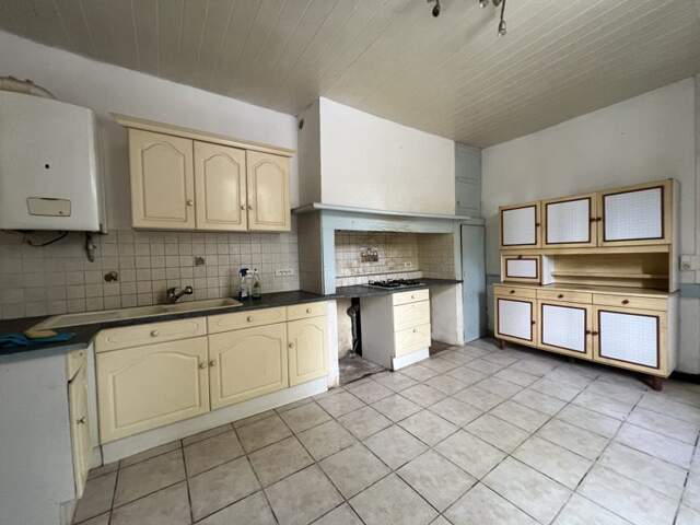 Maison de ville de 4 pièces principales — photo du bien