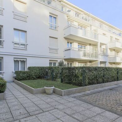 Appartement 3 pièces 205608 €