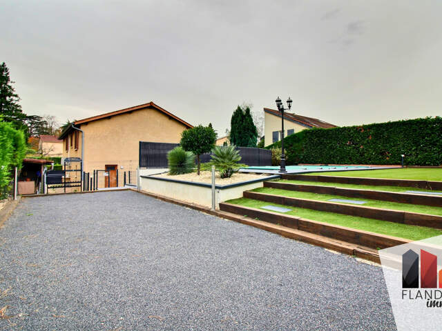 À vendre - Maison familiale avec piscine — photo du bien