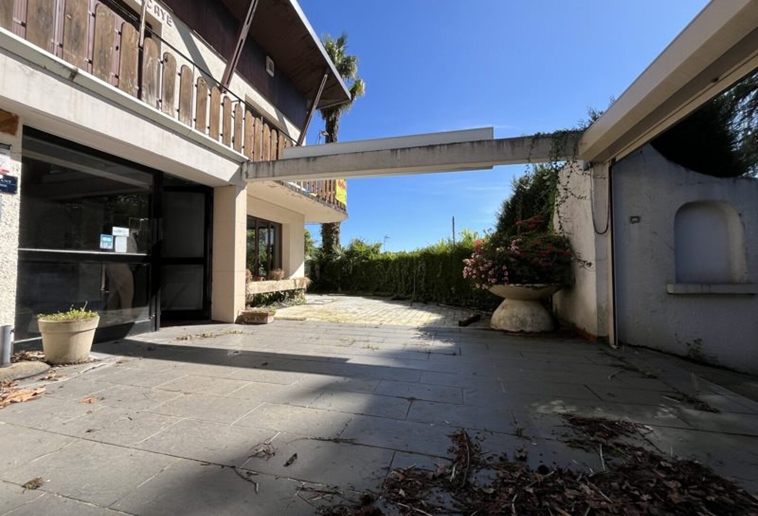Vente immeuble   Lourdes (65100) — photo 1