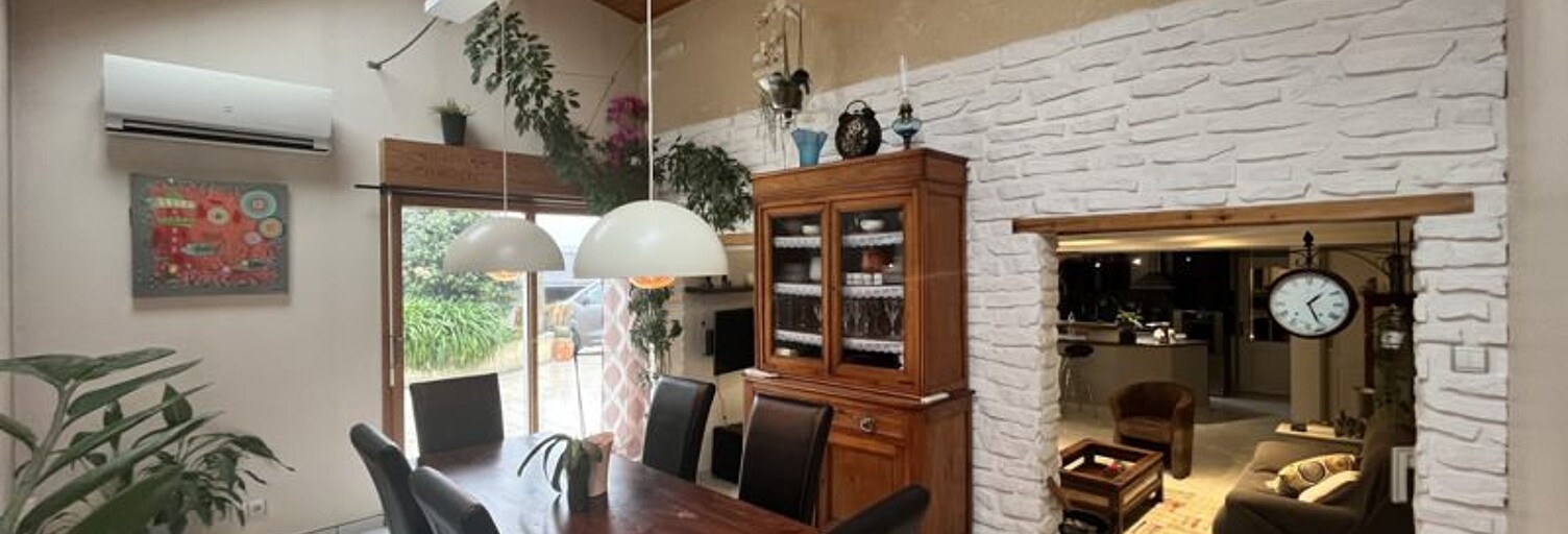 Maison 5 Pièces 111 m² à vendre à Pont-de-Buis-lès-Quimerch (29590)