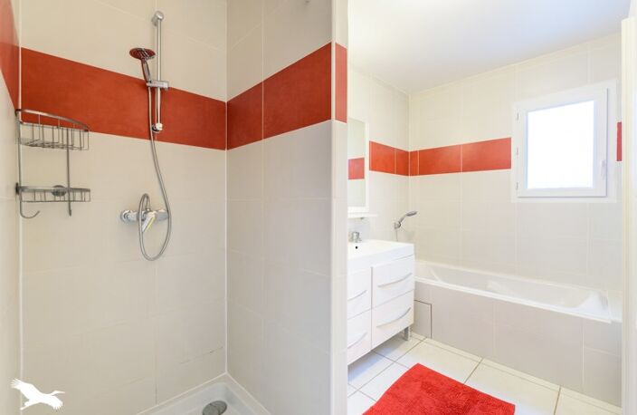 Contemporaine de 5 pièces principales — photo 4