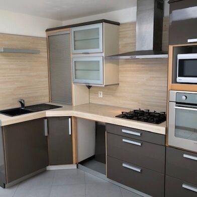 Maison 4 pièces 755 €