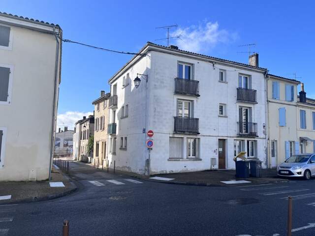 Immeuble à Marmande — photo du bien