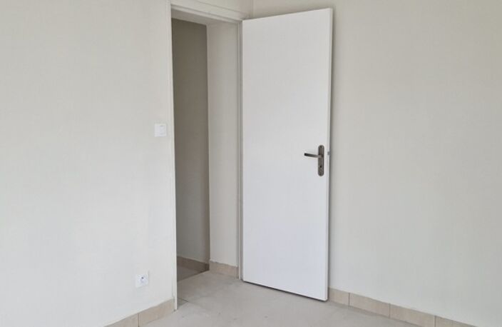 Maison de ville de 4 pièces principales — photo 2