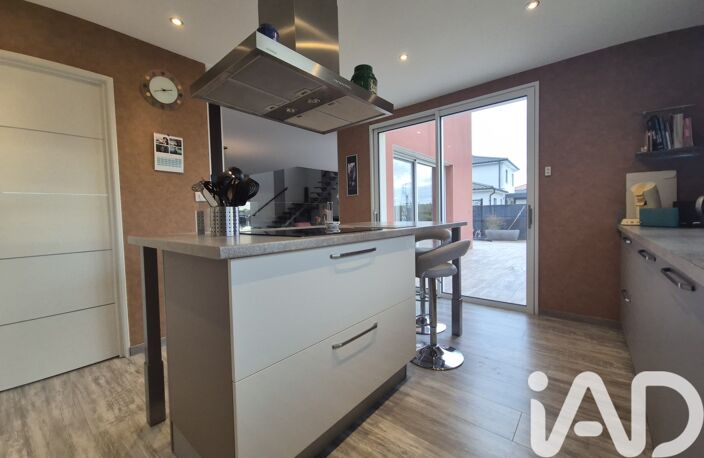 Vente Maison/villa 6 pièces — photo 3