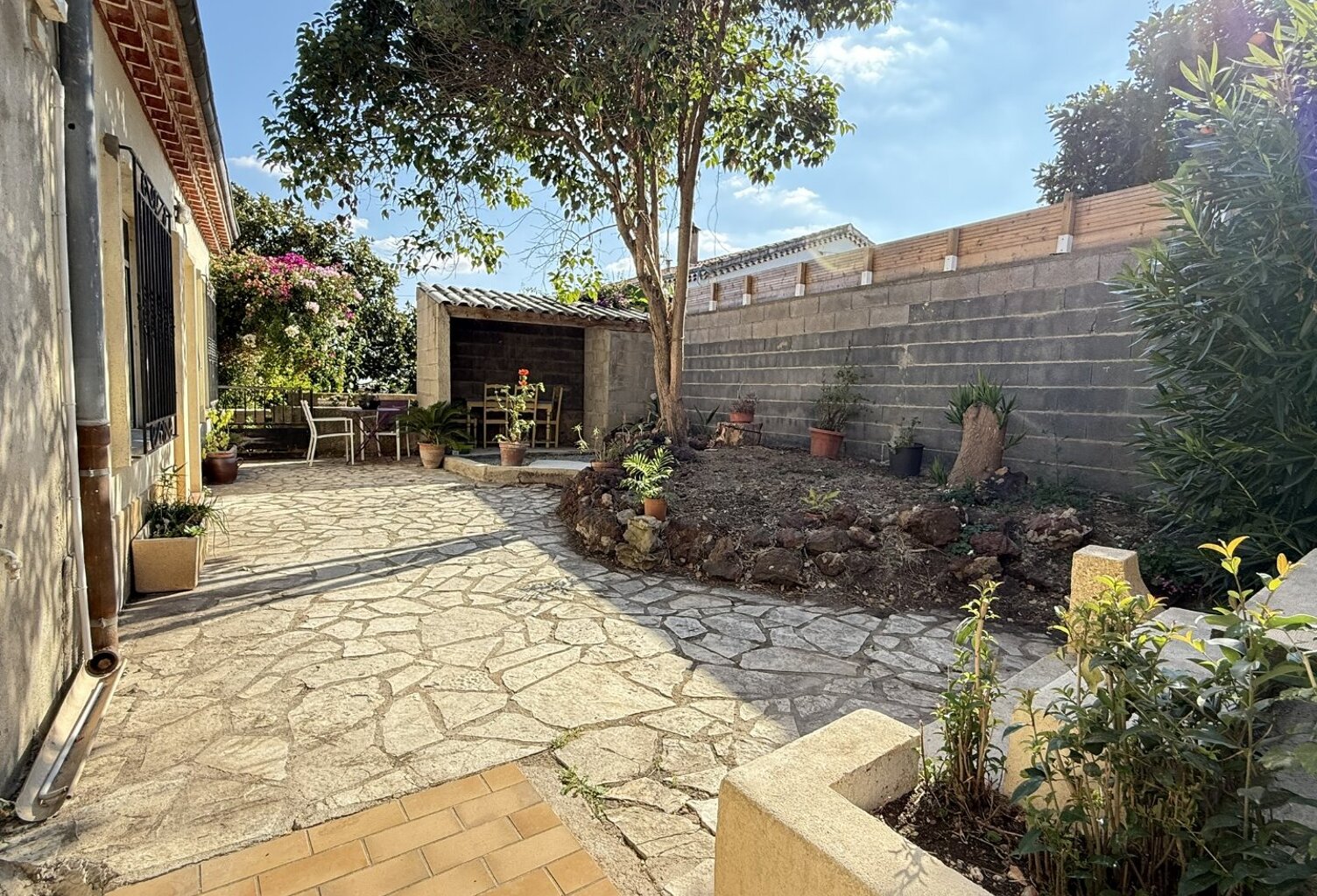Maison — photo 1