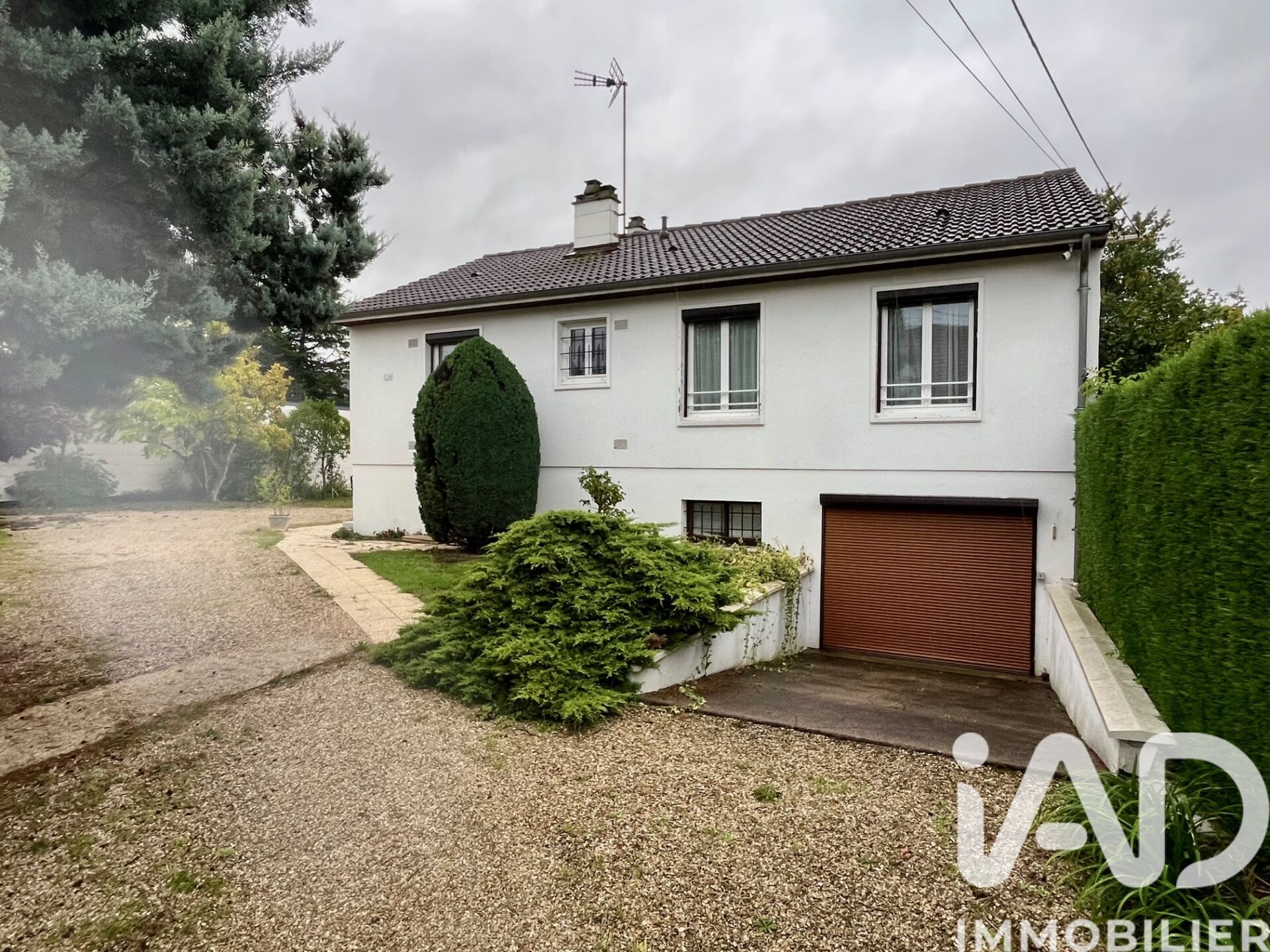 Checy - 122m² - 4p. - 3ch.