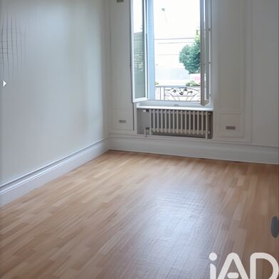 Appartement 4 pièces 186000 €