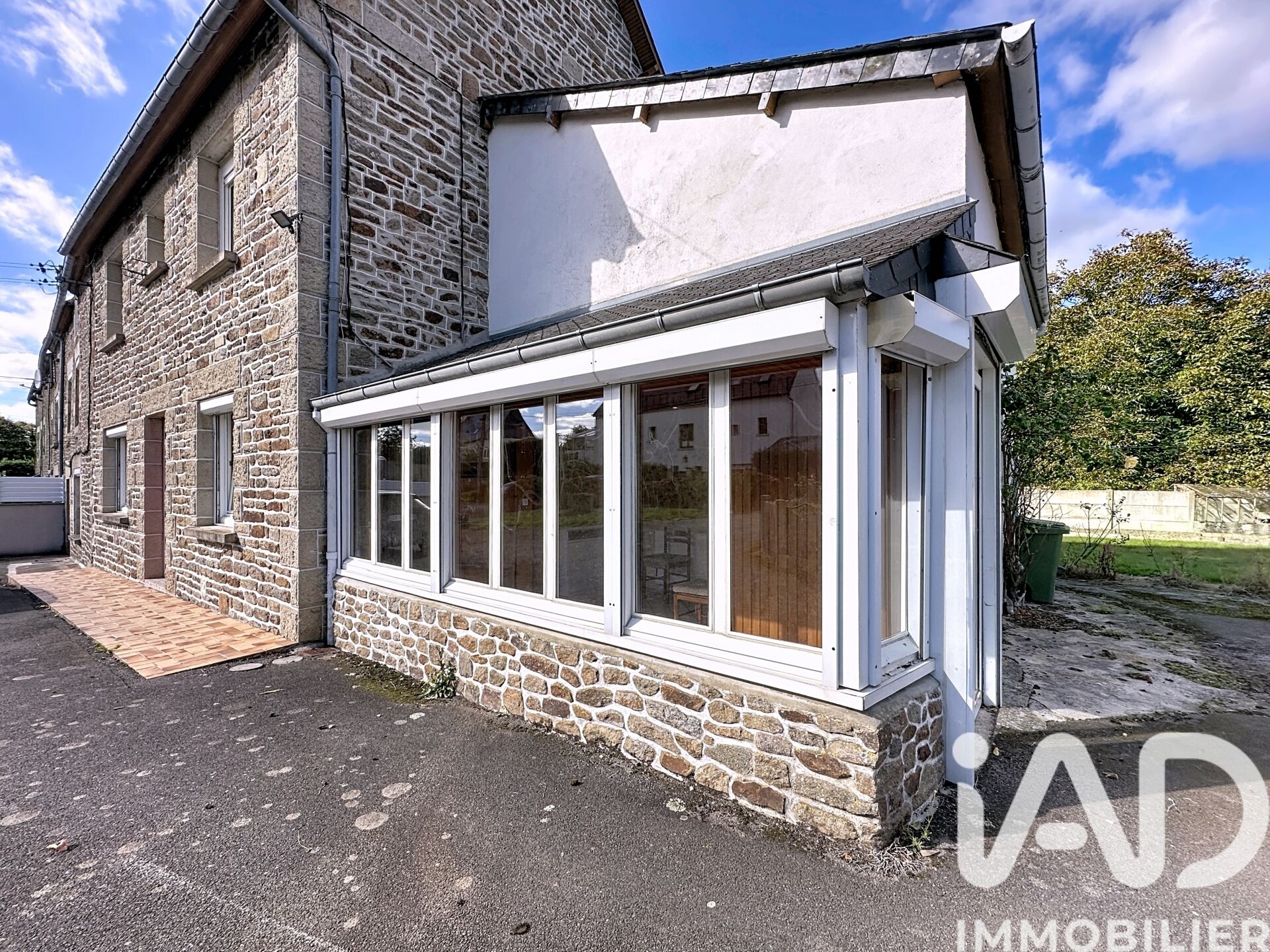 St-Samson-Sur-Rance - 111m² - 5p. - 4ch.