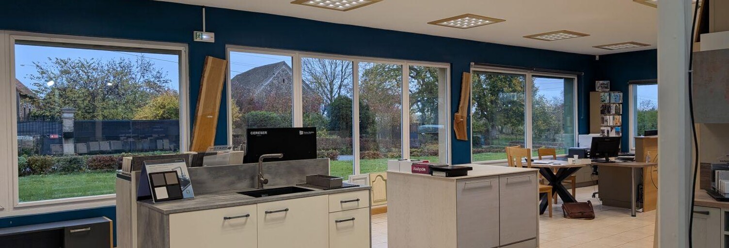 Commerce  1000 m² à vendre à Courgains (72260)