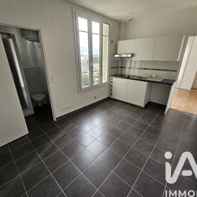 Appartement 2 pièces 820 €