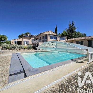 Maison 7 pièces 692000 €