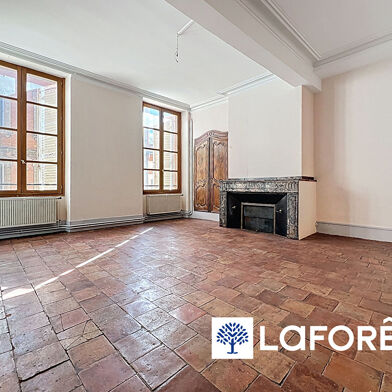 Appartement 7 pièces 680000 €