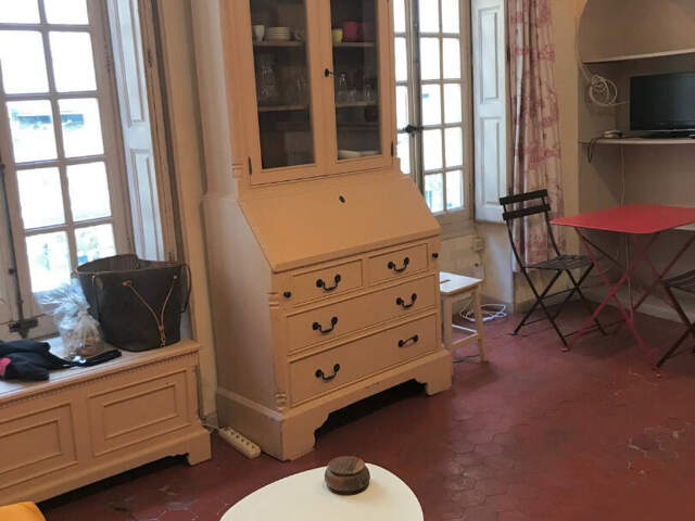 AVIGNON INTRA MUROS STUDIO AVEC CACHET — photo du bien