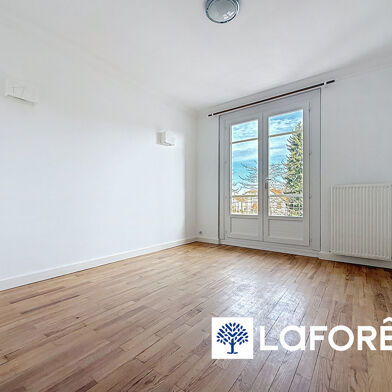 Appartement 3 pièces 695 €