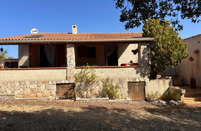 À Esparron-de-verdon, villa à acheter pour résidence princip — photo 3