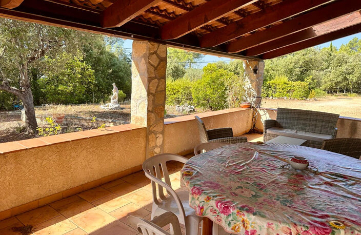À Esparron-de-verdon, villa à acheter pour résidence princip — photo 4