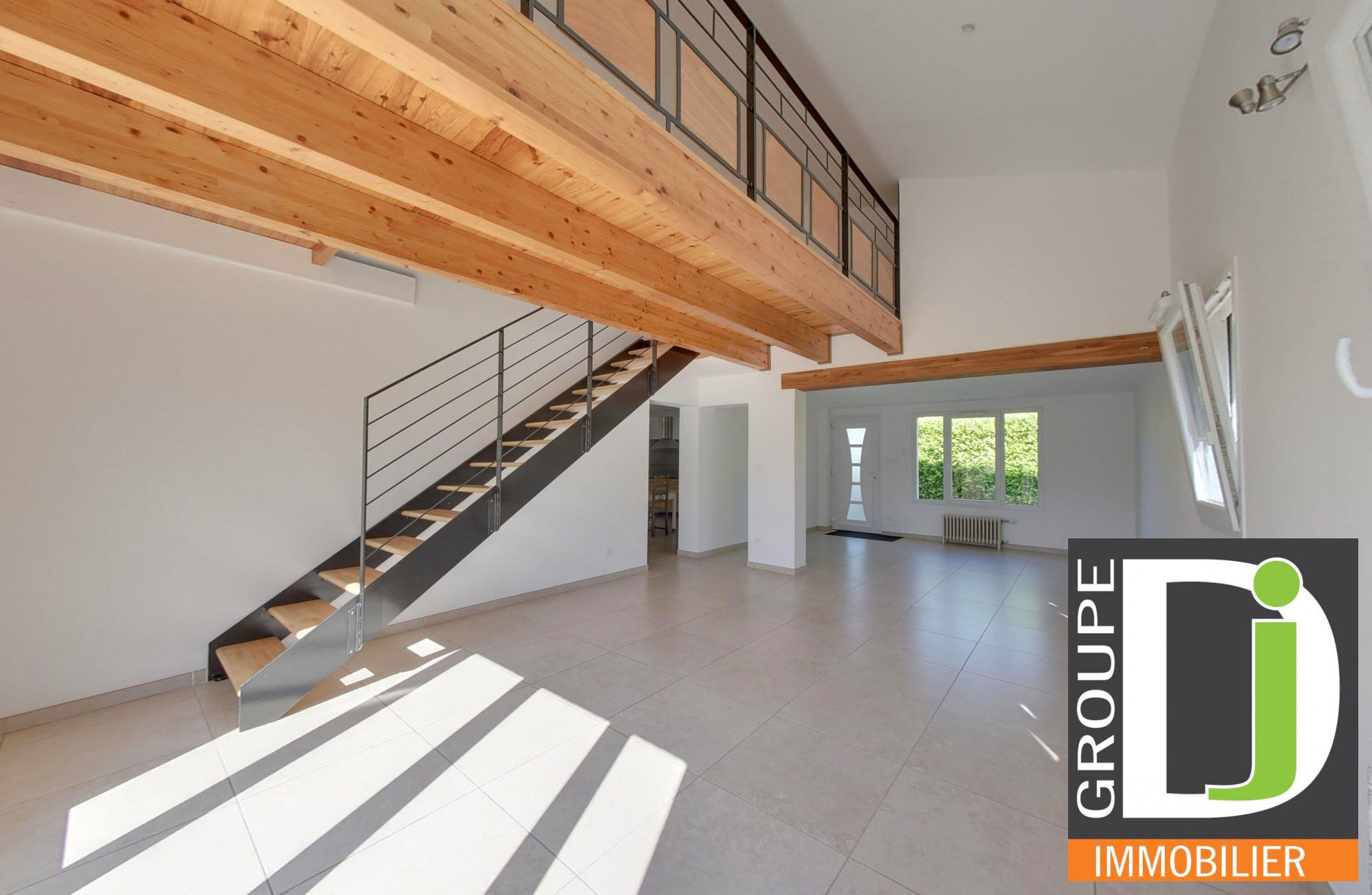 Villa / Maison  T5 à vendre Mirabel-et-Blacons 26400