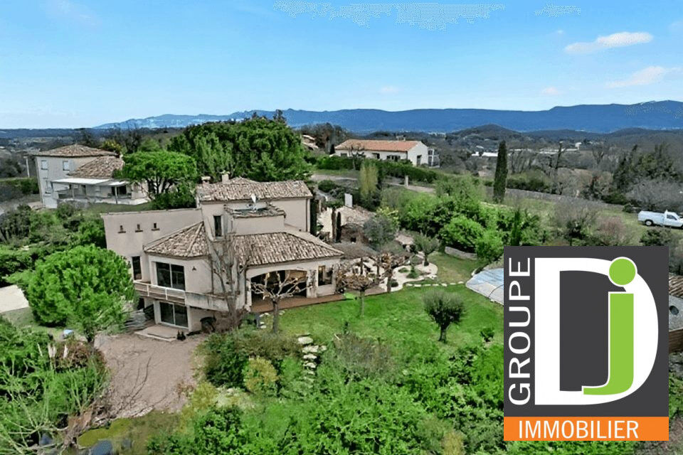 Villa / Maison  T9 à vendre Montéléger 26760