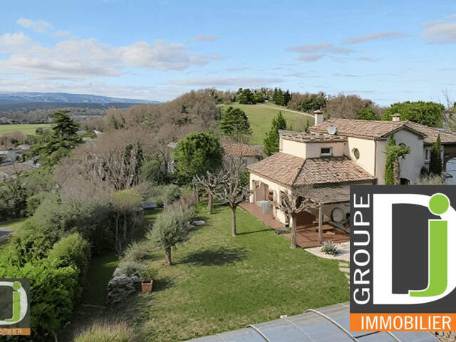Villa comtemporaine à vendre à Montéleger, avec logement ind? — photo du bien
