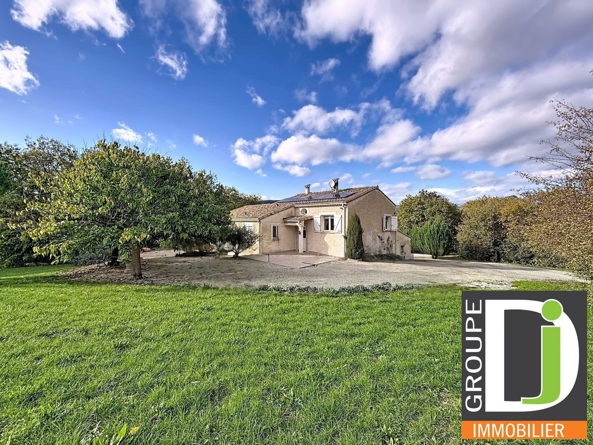 Villa / Maison  T5 à vendre Mirabel-et-Blacons 26400