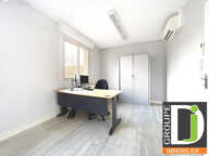 Local de bureau à vendre à Crest, avec balcon — photo 4