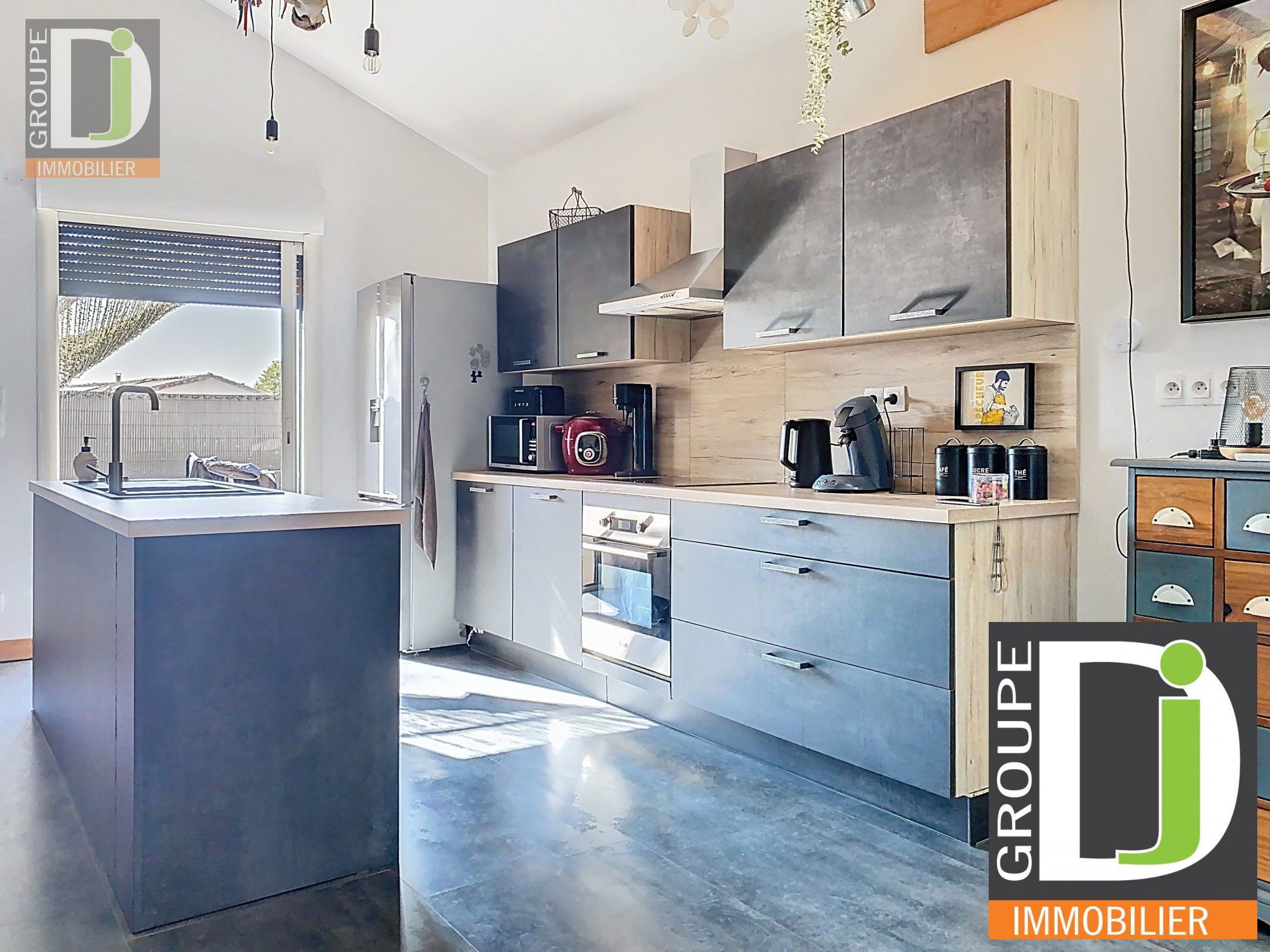 Villa / Maison  T6 à vendre Montmeyran 26120