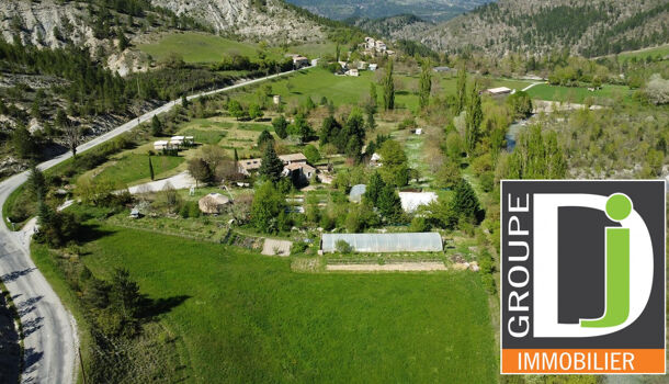 Villa / Maison 9 pièces  à vendre Die 26150