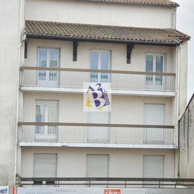 Appartement 4 pièces 855 €