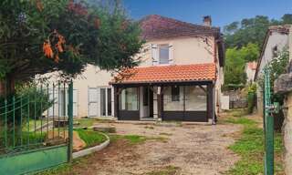 Maison 5 Pièces 149 m² à louer à Douzillac (24190)