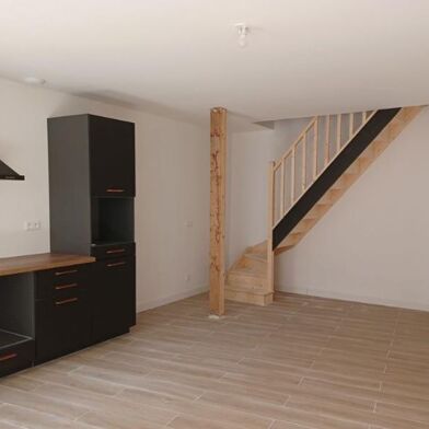 Maison 3 pièces 750 €