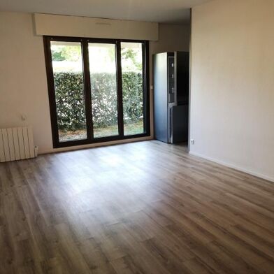 Appartement 2 pièces 900 €