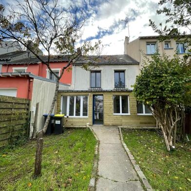 Maison 6 pièces 1520 €