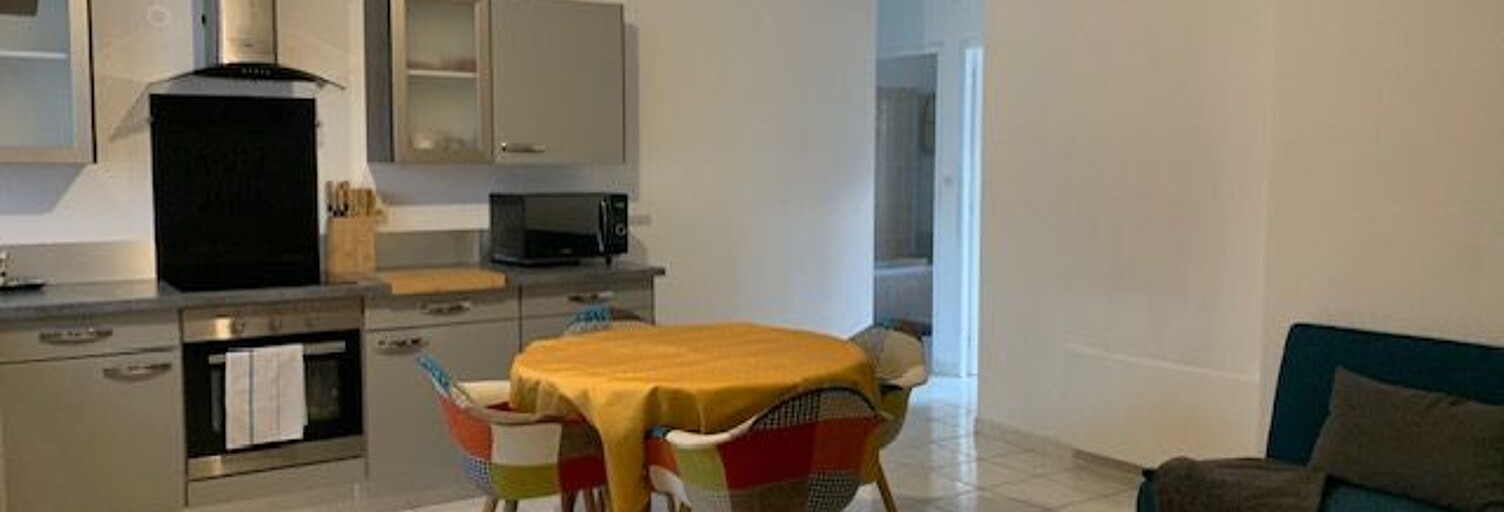 Maison 3 Pièces 55 m² à louer à Saint-Gilles (30800)