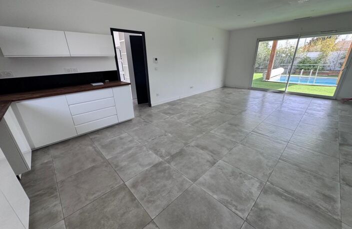 Maison plain-pied 4 chambres – Piscine chauffée – Pool house – Longages centre — photo 4