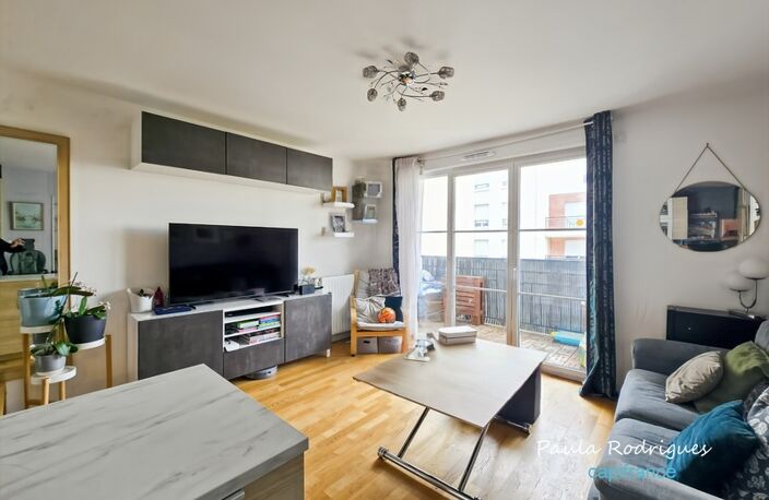 Appartement T4 à vendre, 4 pièces, 1 balcon, 1 parking en sous-sol, 1 cave, accès PMR - PLAISIR (78370) — photo 2