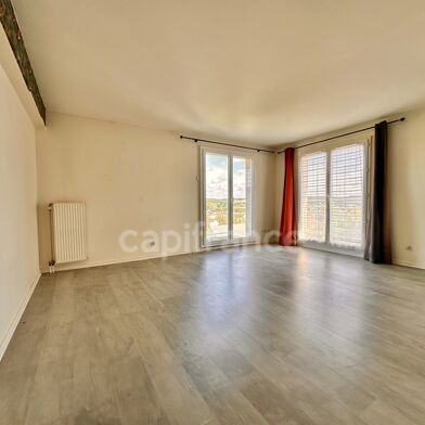 Appartement 4 pièces 215000 €