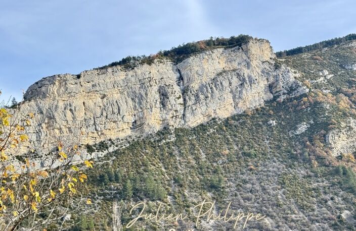 Bien à rénover à LA PIARRE (05) — photo 2
