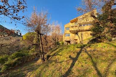 Maison 5 pièces 599000 €