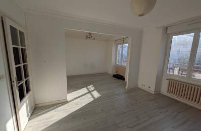 LORIENT APPARTEMENT DE 66 M² HABITABLE A RAFRAICHIR DE TYPE 3 A PROXIMITÉ DU CENTRE VILLE ET DE LA ROCADE — photo du bien