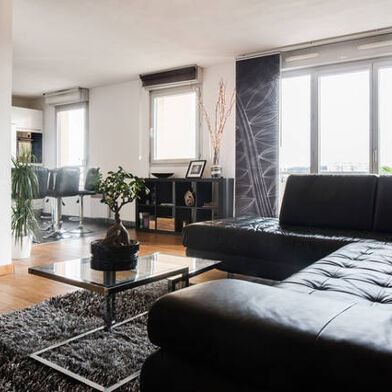 Appartement 3 pièces 1300 €