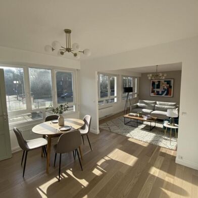 Appartement 5 pièces 1290 €