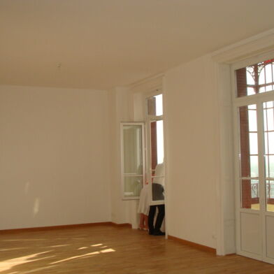 Appartement 3 pièces 1340 €