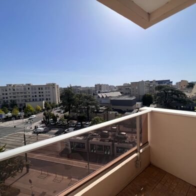 Appartement 1 pièces 700 €