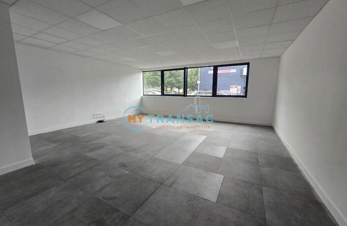 My transac vous propose à la location des locaux d'activité sur la commune de Chelles — photo 4